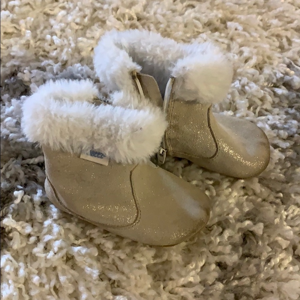 Winter booties for babies